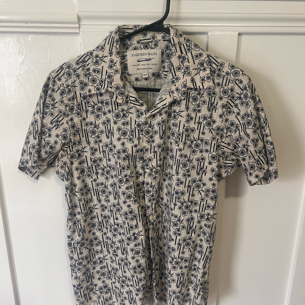 Eighteen Waits Men's Short-Sleeve Polo in Cream with Black Floral Print